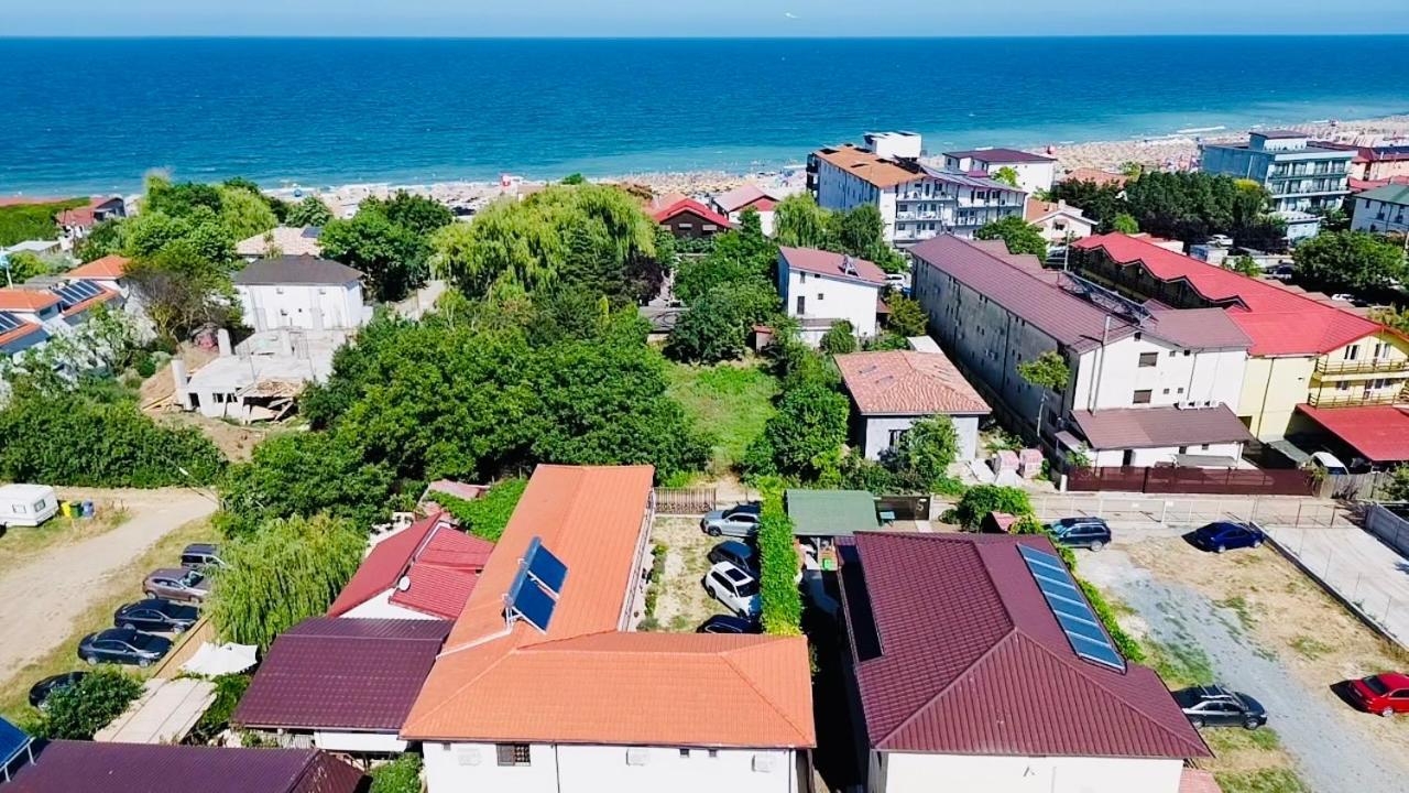 Hotel Casa Tudorascu Vama Veche Esterno foto