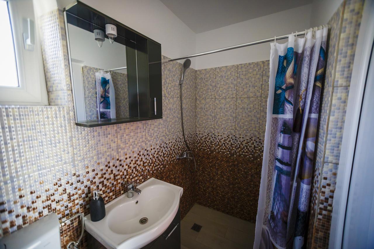 Hotel Casa Tudorascu Vama Veche Esterno foto