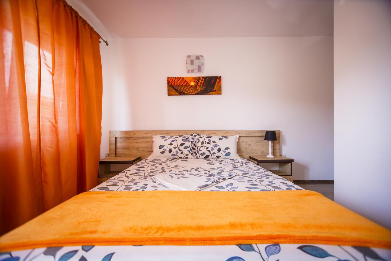 Hotel Casa Tudorascu Vama Veche Esterno foto